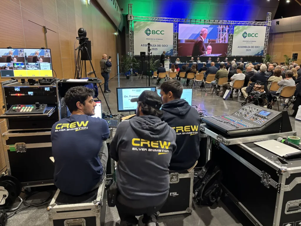Tecnici in regia durante live streaming a Roma per una conferenza di un evento aziendale